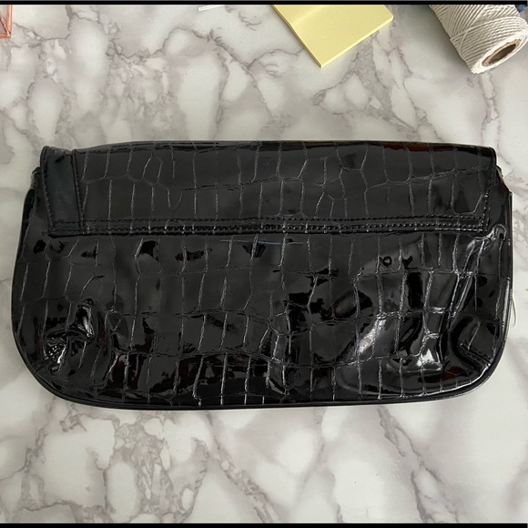 Chinese Laundry oversized leather clutch - Picture 2 of 4